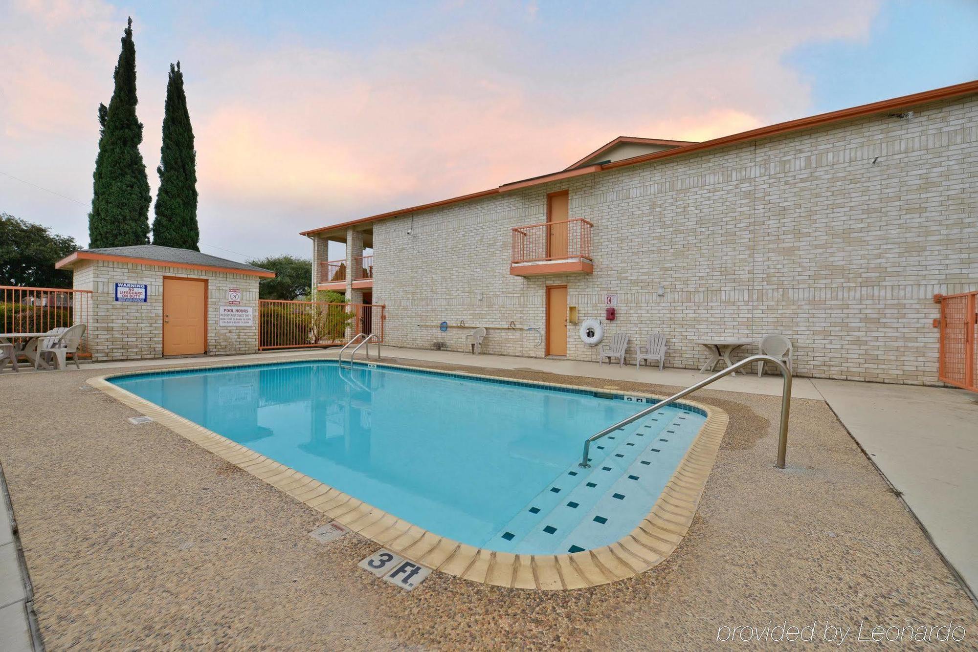 Budget Inn San Antonio Downtown I-10 East Zewnętrze zdjęcie